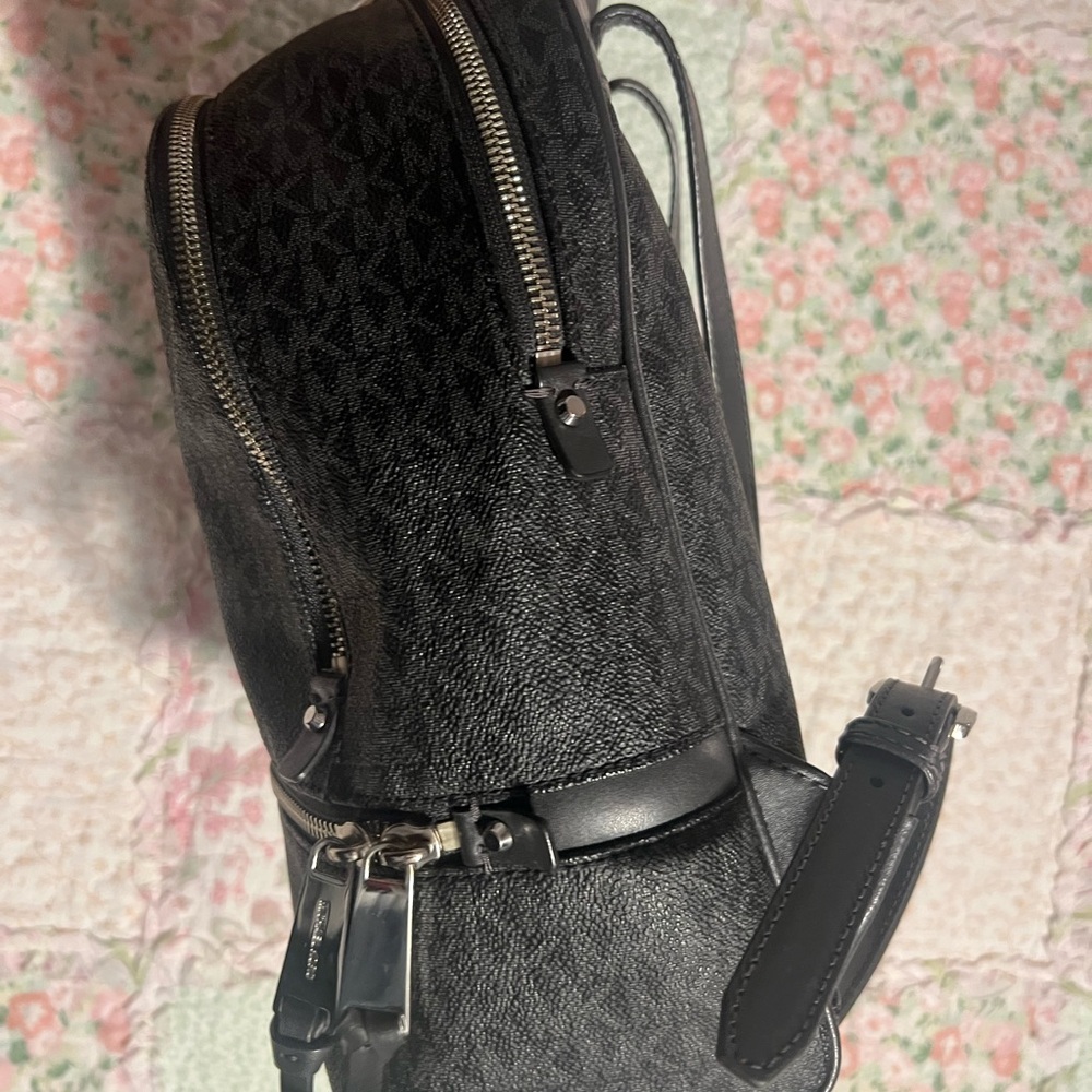 Michael Kors Signature Rhea Zip Medium Backpack - Picture 3 of 6